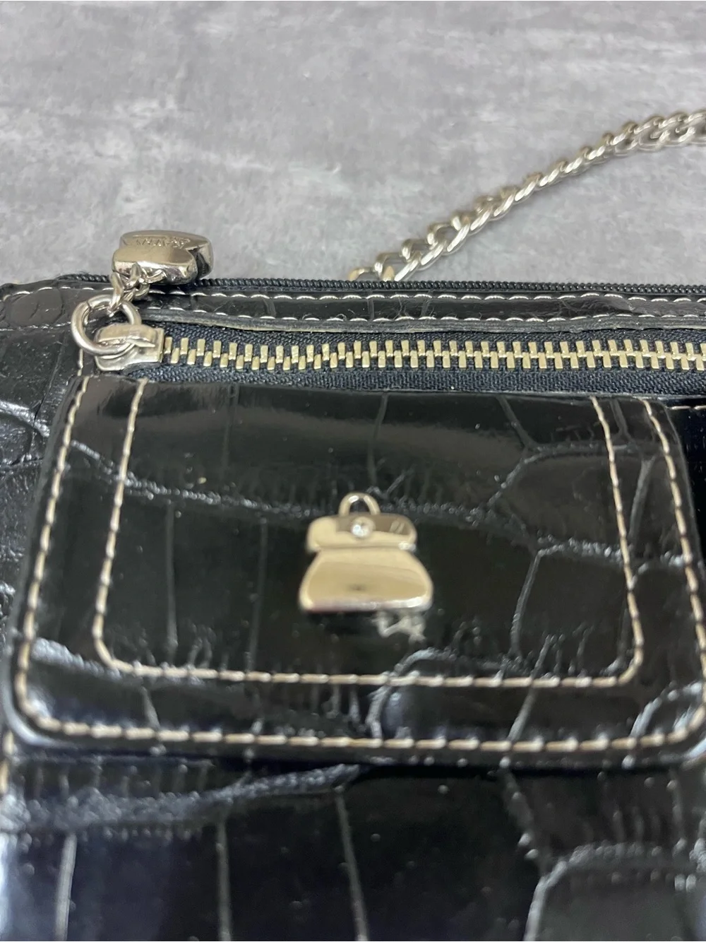 Guess sleek black